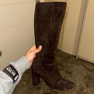 Brown boot with heel size 8